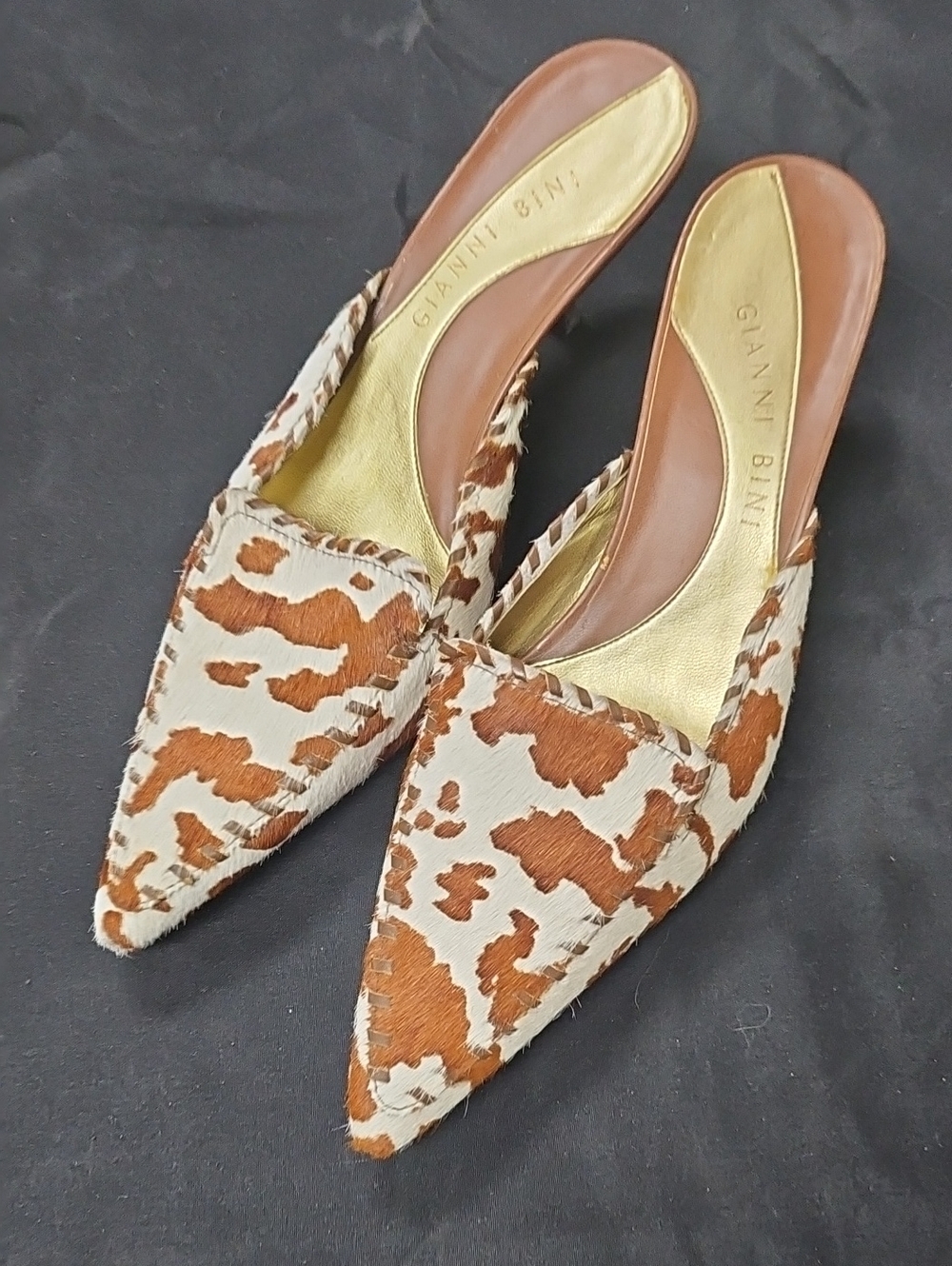Gianni Bini Darlin Brown and Cream Pointed-Toe Haircalf Mule